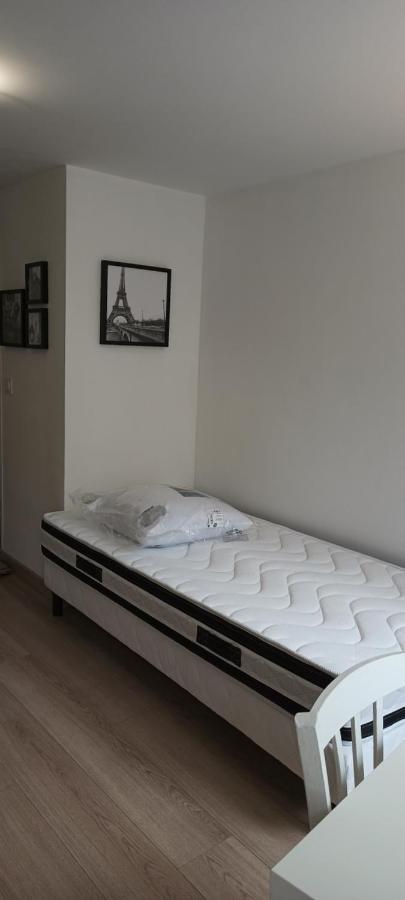 Studio Meuble A Bougival Luaran gambar