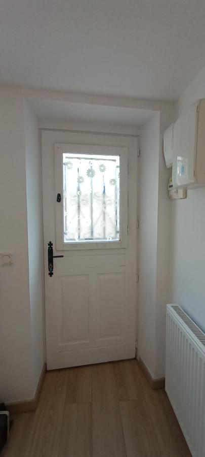 Studio Meuble A Bougival Luaran gambar