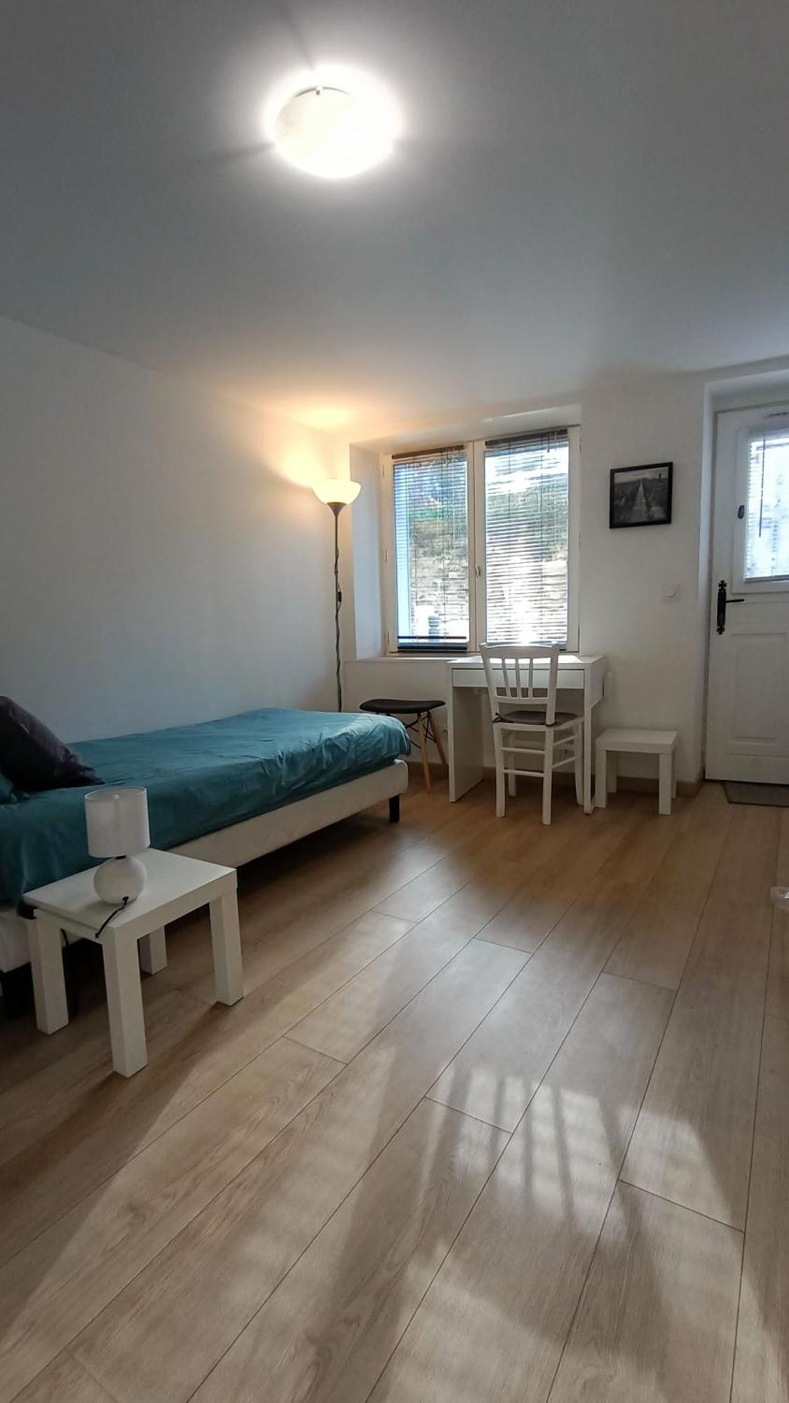 Studio Meuble A Bougival Luaran gambar